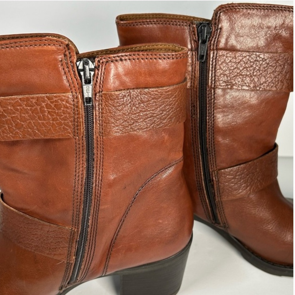 Women's Brown Leather Boots - Picture 4 of 9